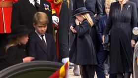 夏綠蒂,公主,喬治王子,威廉,英國女王,國葬（圖／翻攝自「Royal Insider News」YT頻道）