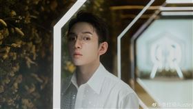 ▲李佳琦在中國直播界名氣十足，有著「帶貨一哥」的稱號。（圖／翻攝自李佳琦微博）