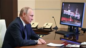 普丁https://twitter.com/KremlinRussia_E/status/1499645441536835585/photo/1