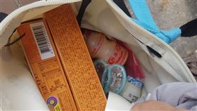 老公阿嬤吃到飽「狂要求夾帶食物出去」（圖／翻攝自爆怨公社）