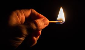 火柴,汽油,點火,（示意圖／翻攝自Pixabay）