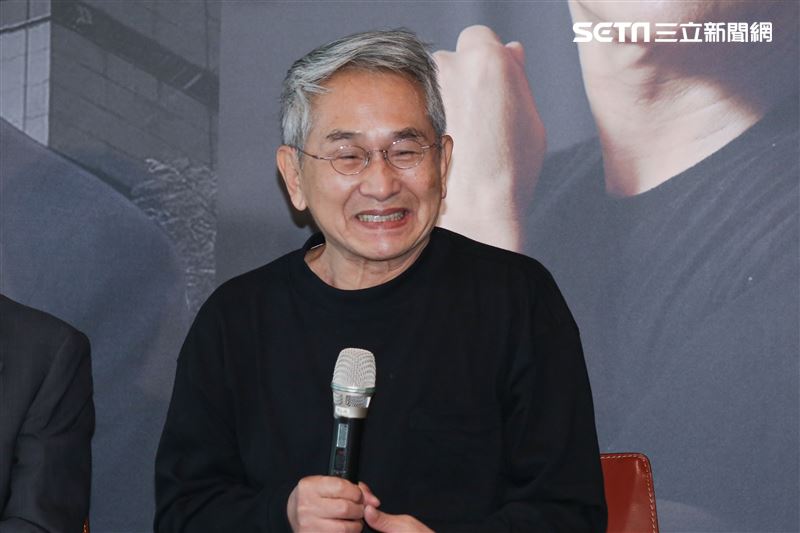 宋恭源先生出席公益贈書活動，邀請林懷民、嚴長壽、張孝威齊聚對談科技與人文。（圖／記者楊澍攝影）