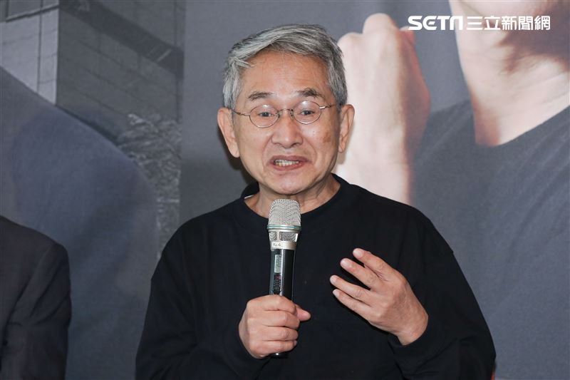 宋恭源先生出席公益贈書活動，邀請林懷民、嚴長壽、張孝威齊聚對談科技與人文。（圖／記者楊澍攝影）