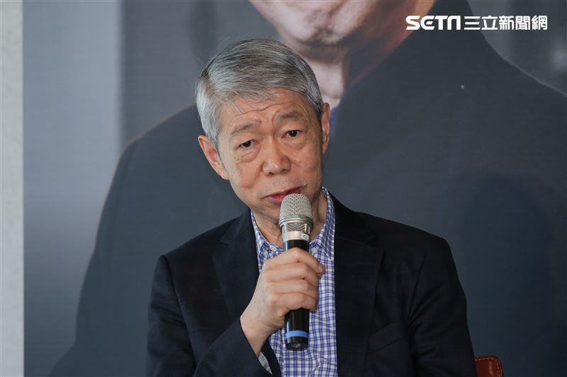 宋恭源先生出席公益贈書活動，邀請林懷民、嚴長壽、張孝威齊聚對談科技與人文。（圖／記者楊澍攝影）