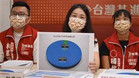 吳欣岱表示，「看了台北市四年民防預算覺得心寒，四趴黨竟然真的只拿四趴來訓練！」（圖／翻攝自吳欣岱臉書）