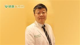 中國醫藥大學附設醫院心臟血管科主任徐中和醫師指出新一代超音波震碎血栓導管治療的溶栓率高達9成以上、且病人可以在非全麻的情況下進行，是相對安全又有效的治療選擇。