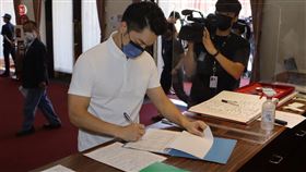 蔣萬安今早出席立法院會。（圖／蔣辦提供）