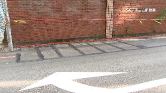 獨／停車格被塗黑！騎士收違停罰單：傻眼