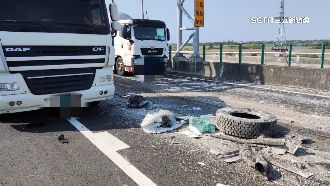 拖板車追撞聯結車　司機昏迷送醫