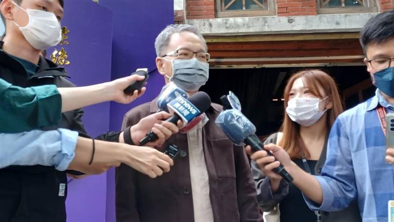 連勝文批吹捧高端詐騙集團　薛瑞元：民眾不傻