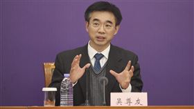 陸專家：無症狀感染者均受管理　不會社會傳播中國未將武漢肺炎的無症狀感染者列入確診病例，引發質疑。中國疾控中心研究員吳尊友24日在國務院聯防聯控機制記者會上表示，無症狀感染者受到管理，不會出現社會傳播。圖為吳尊友2月在記者會上的資料照片。（中新社提供）中央社  109年3月24日