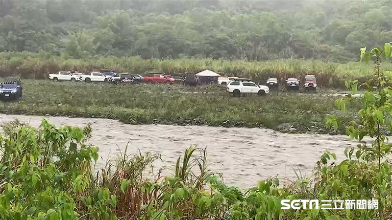 43人溪床野營受困　林管處：有設危險告示