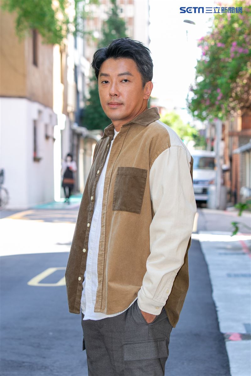 段鈞豪三立新聞網專訪。（圖／記者楊澍攝影）