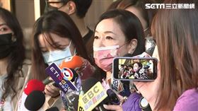 王鴻薇，周玉蔻北檢互槓