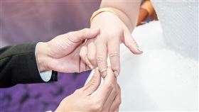 婚戒,遺失,逢甲夜市,民宿,失而復得,見證愛情