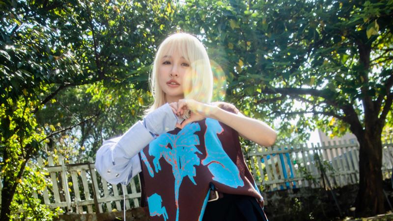 女星被要求馬路上做這事　他竟說服：當我爸爸
