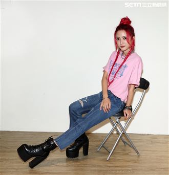 黃美珍三立新聞網專訪。（記者邱榮吉/攝影）