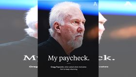 ▲波波維奇（Gregg Popovich）在媒體日時誠實地表示，讓他繼續在馬刺執教的動力就是薪水。（圖／翻攝自The Athletic NBA推特）