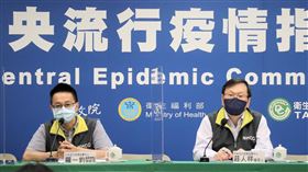 單株抗體Evusheld是否買貴？指揮中心發言人莊人祥強調，我們沒有買貴。（圖／指揮中心提供）