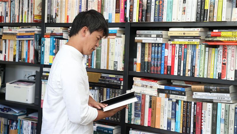 謝哲青心肌炎爆瘦　台大醫：恐同時有心衰竭