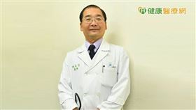 柯政昌主任表示，癌症發展至後期，癌細胞會從原發處向外侵襲，其中，因腦部、骨頭、肝臟、腎上腺等器官血流豐富，很容易讓癌細胞停留生長，尤其肺癌、攝護腺癌、乳癌、多發性骨髓瘤特別常發生骨轉移。