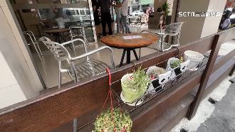 趕客人？打烊前40分鐘　咖啡廳播「佛經」