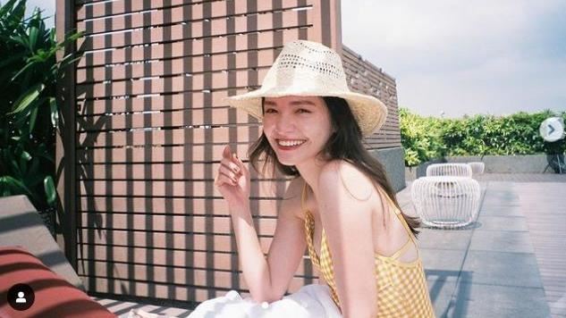 小許瑋甯嫁了！爬完山突被求婚曬超大鑽戒
