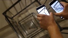 實測iPhone14 Pro耐摔程度　實驗結果出爐