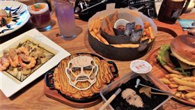 「歐拉歐拉オラオラ」首波聯名主題就是人氣超火熱的「進擊的巨人」。（圖／FANFANS提供）
