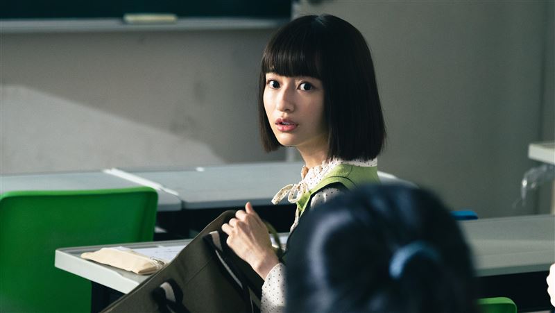 PTT表特女神慘了　被導演怒吼「不要笑」