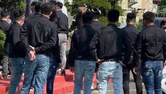 屏東角頭父喪封街　警方戒備到場盤查約制