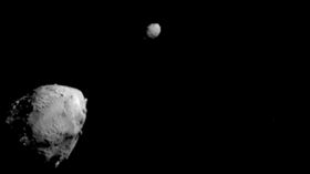 NASA試撞小行星影像釋出　撞擊碎片漫天飛舞（圖／NASA）
https://www.nasa.gov/feature/dart-s-final-images-prior-to-impact