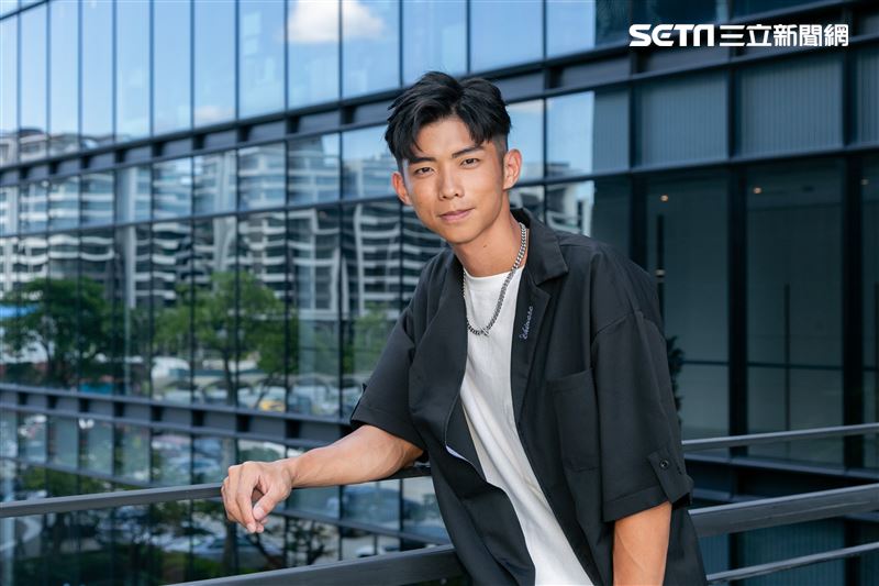 于成炘三立新聞網專訪。（圖／記者楊澍攝影）