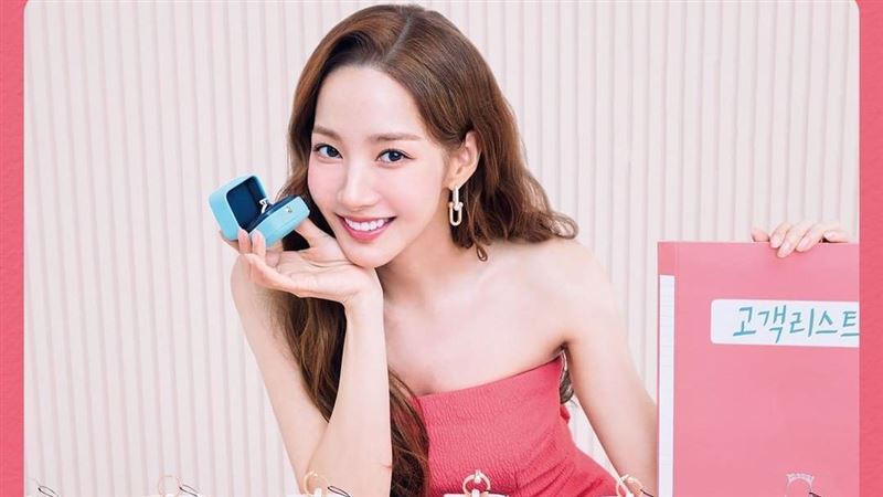 韓國女星朴敏英憑藉《金秘書為何那樣》爆紅。(圖/翻攝自IG tvn_drama)