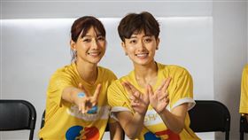 劉心語（左）與鄭靚歆（右）在最新一集節目中，合作得天衣無縫。（圖／翻攝自劉心語臉書）