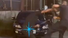 台中市西屯區福林路，街頭格鬥，保全交班，遲到8分鐘，互毆，全武行 (圖／翻攝自社會事新聞影音)