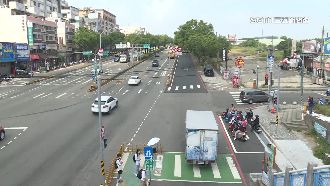 東海商圈驚見「集體闖紅燈」？在地人解答