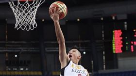 蒙古外籍生白薩在跨聯盟邀請賽代表台中太陽出戰。(圖／中華籃協提供)
