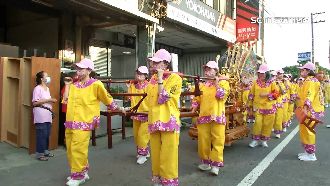 桃園護國宮五夜暗訪起馬　娘子軍扛小武轎