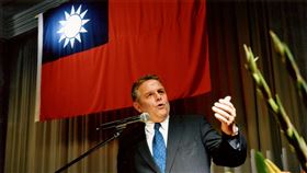 德國國會友台小組主席魏爾胥（Klaus-Peter Willsch)（圖／翻攝自魏爾胥臉書）