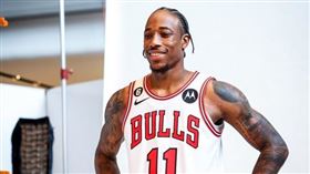 ▲德羅森（DeMar DeRozan）親口承認以為當初一定能加盟湖人：「直到羅利（Kyle Lowry）打電話問我發生什麼事，我才知道他們最後選擇了威斯布魯克（Russell Westbrook）。」（圖／翻攝自公牛推特）