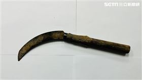 彰化縣長王惠美到鹿港遇鐮刀男，隨扈當場壓制奪刀。（圖／民眾提供）