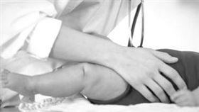 病童,吳昌騰,發燒,抽搐,加護病房,細菌感染,細菌性腦膜腦炎（示意圖／pixabay）