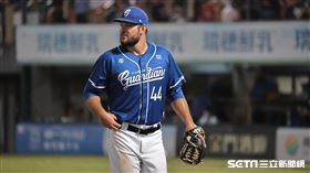 ▲富邦悍將先發投手安得勝。（圖／記者劉彥池攝影）