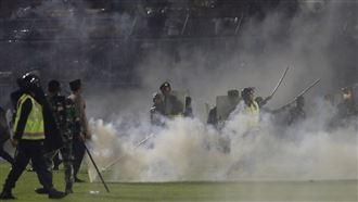 印尼足球賽踩踏釀174死　總統令徹查