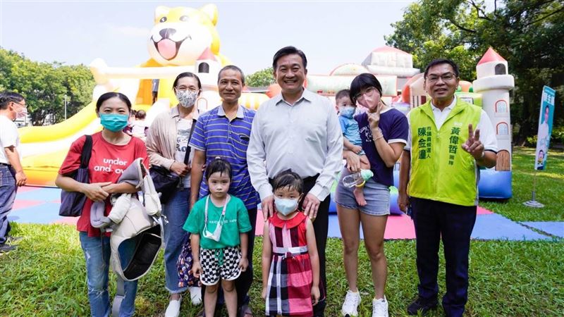 台南市議員候選人：給孩子友善成長環境