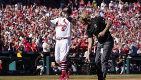 普侯斯在生涯例行賽主場最後一個打席夯出第702發全壘打。（圖／美聯社／達志影像）