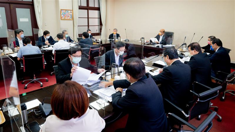 13日國境解封　蘇揆指示檢討入境防疫指引