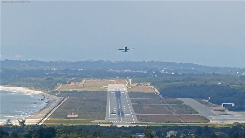 金門134高地即時影像　飛機起降隨你看