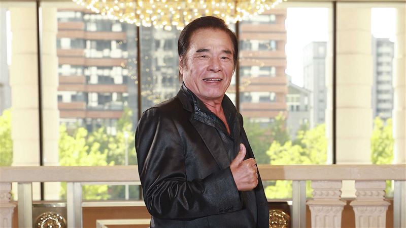 74歲雷洪一碰就痛　認了影響夫妻羞事